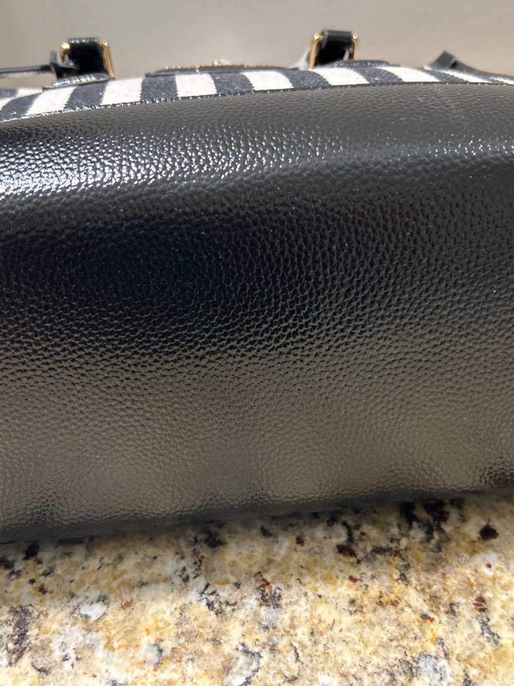 Kurt Geiger purse - Picture 9 of 9